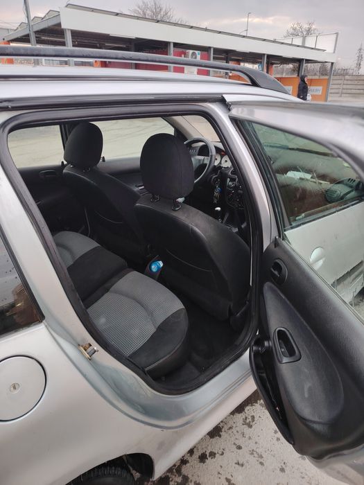 Vand Peugeot 206  sw
An de fabricatie 2004. Pret: 600sw0
Motor 1.4 ben