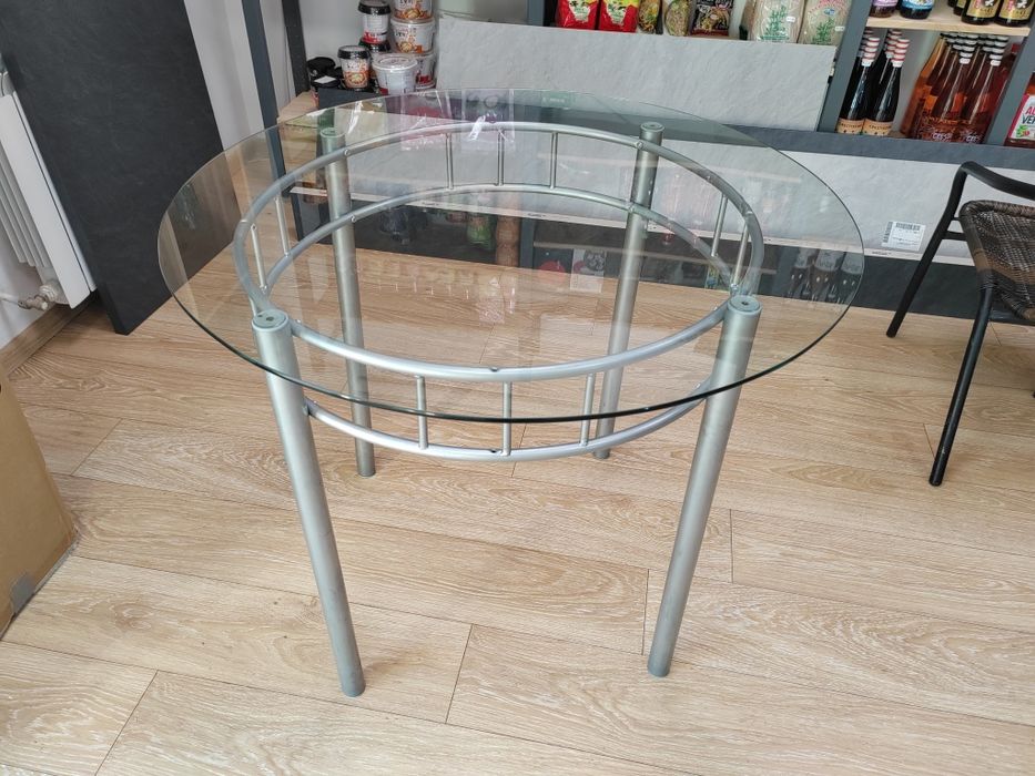 Стъклена маса два броя