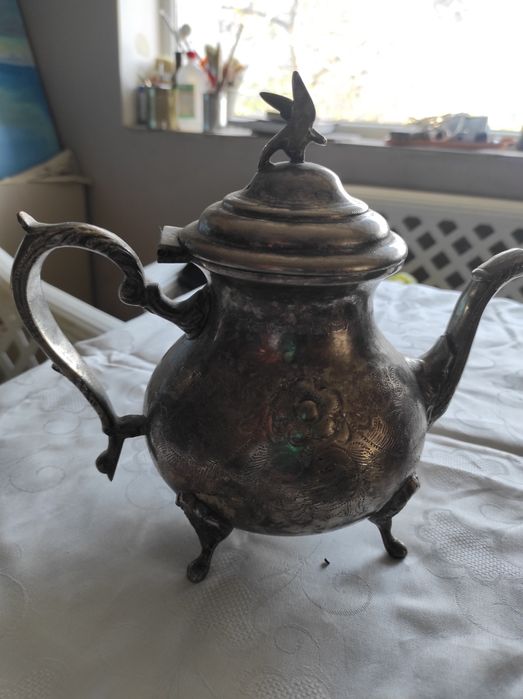 Бронзови предмети. Кани ,рамки кутия за бижута