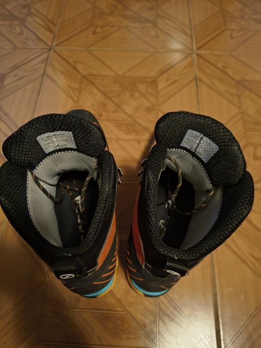 Продавам туристически обувки Scarpa Ribelle Lite HD