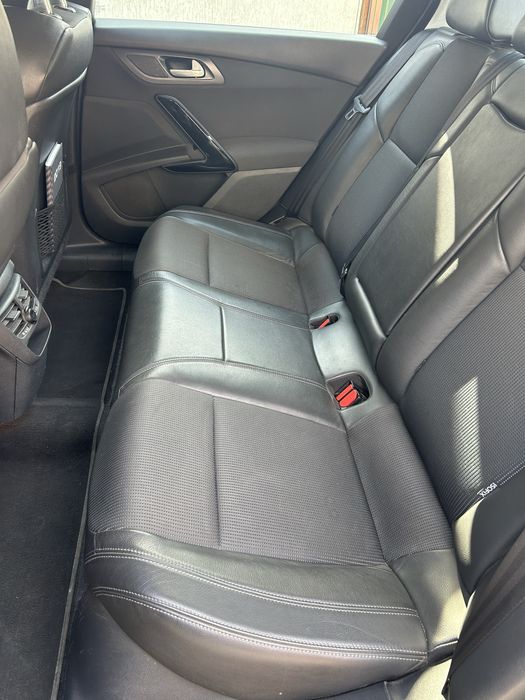 Пежо 508 ,десен волан ,дизелов хибрид,4х4