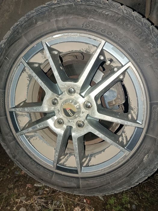 195/60/r 15 продам