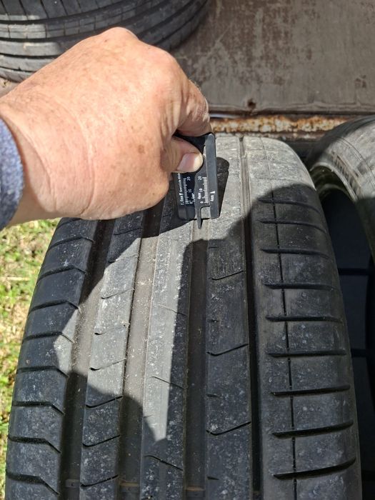 4 броя летни гуми Pirelli P Zero 245/40/20