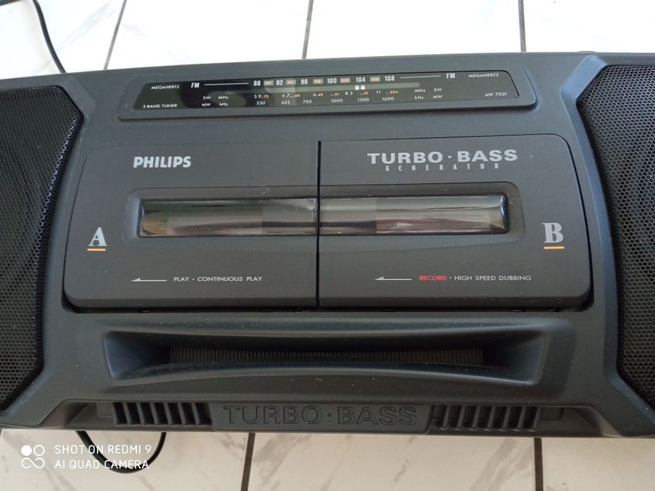 Радиокасетофон Филипс.