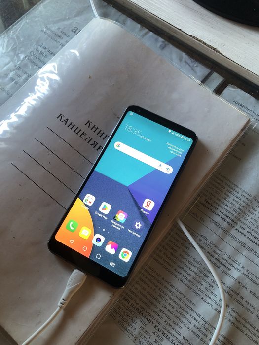 Продам телефон в хорошхорошем состоянии