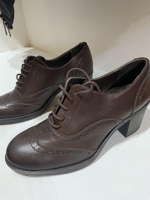 обувь коричневый новая