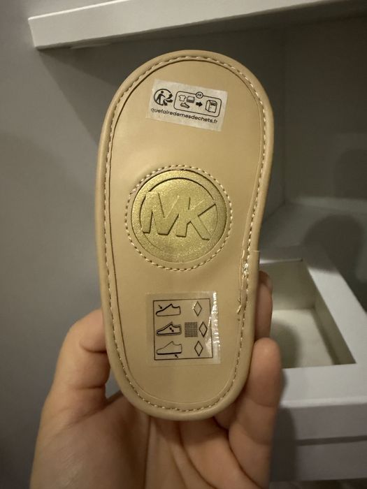 Michael Kors бебешки