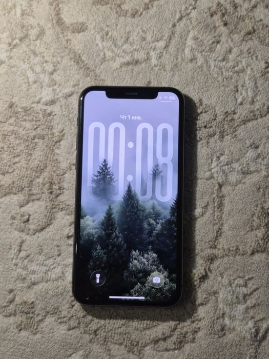 Iphone 11 pro В хорошем состояние.