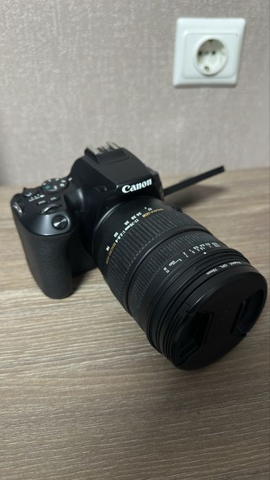 Canon EOS 250D + обектив Sigma 17-70mm 2.8-4