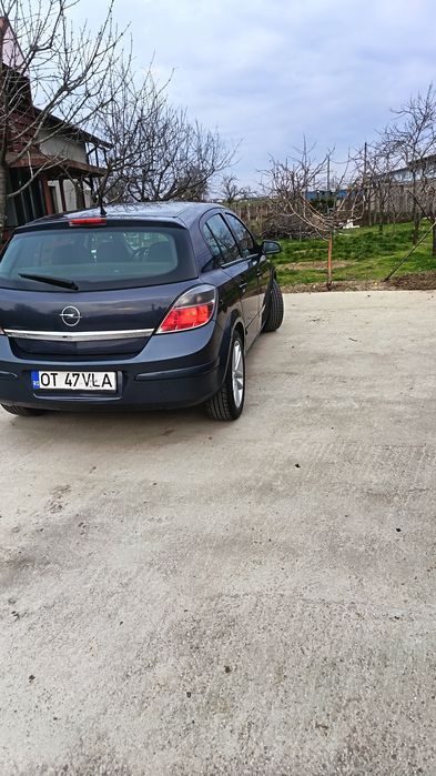 Opel Astra h. 1.9 101 model 2008