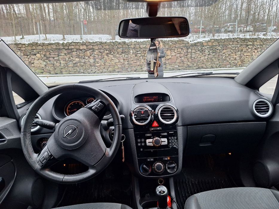 Opel Corsa D 2009 – 1.4 Benzină 66kW / 90 CP