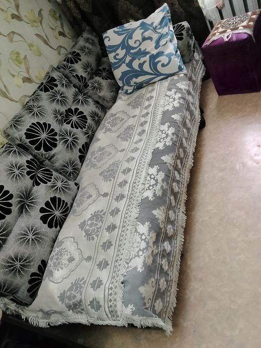 Продам диван тройка срочно