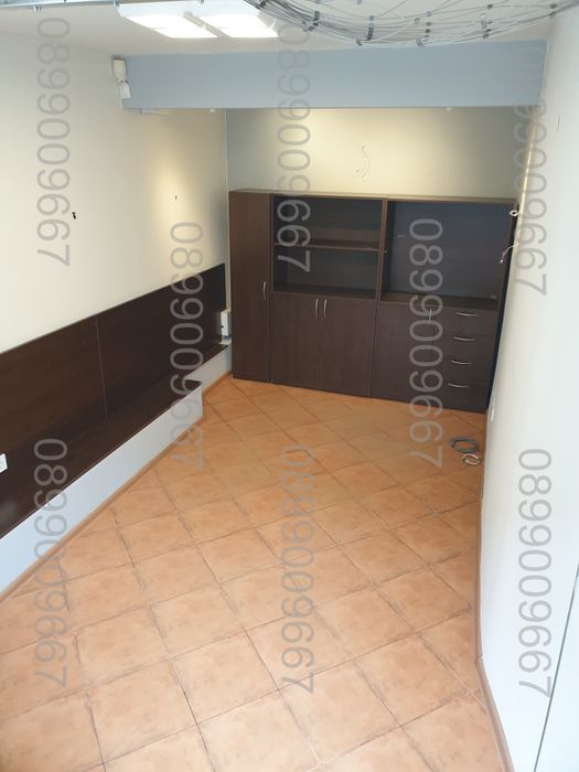 Дава се под наем Магазин в София, Медицинска академия - 12 кв.м за 360 € - Снимка #4