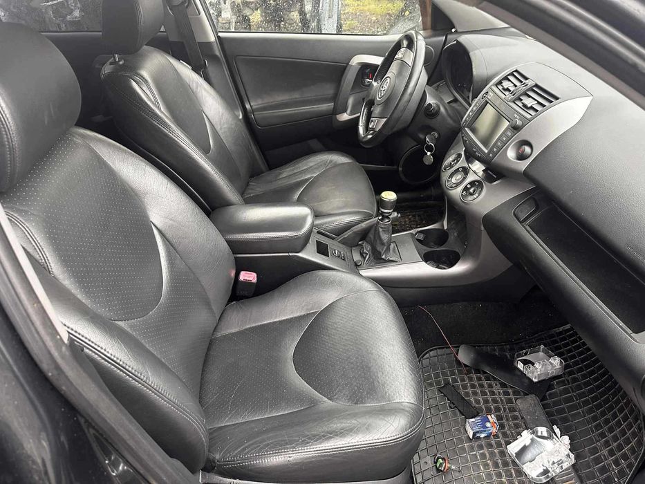 На части Toyota RAV4 2 2 D4D 136 к с 2006 г