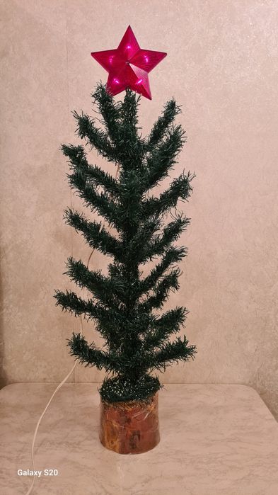 Ёлка искусственная со звездой б/у