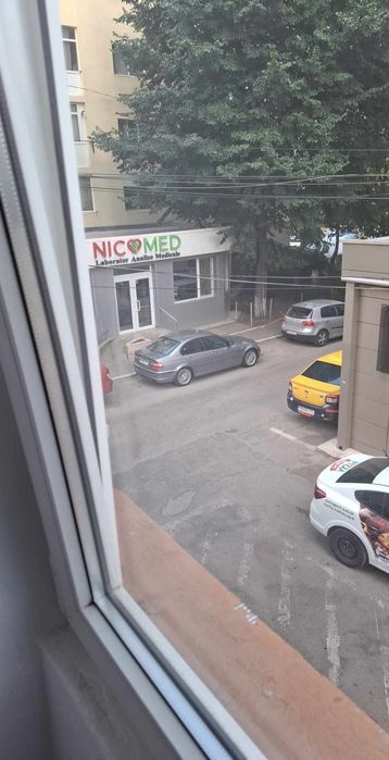 Inchiriez apartament cu 2 camere.  Zona centrala Alexandria