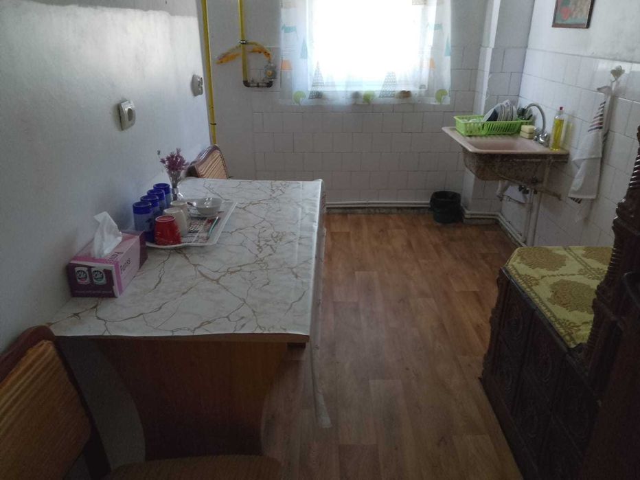 Vand apartament 2 camere