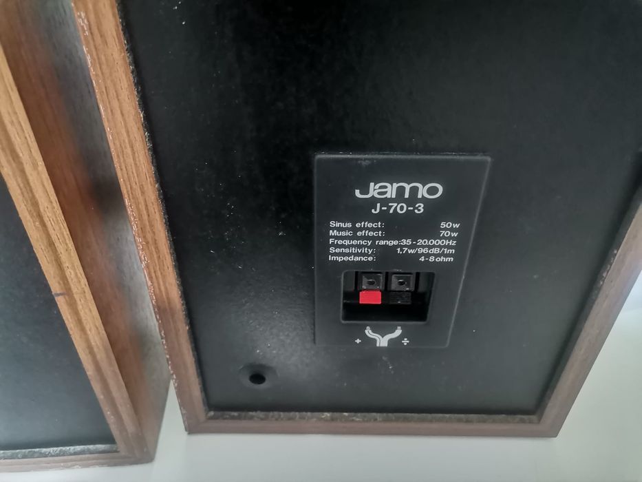 Media boxe Heco și Jamo