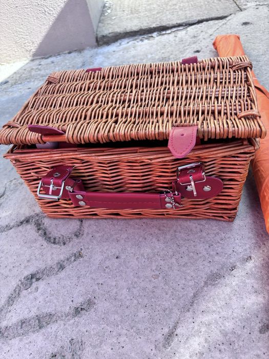 Cos picnic rachita 2 persoane  + umbrela plaja noi