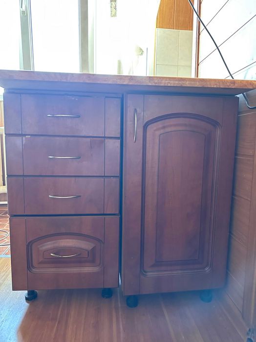 Продам кухонный гарнитур