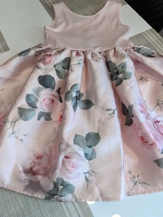 Рокля за момиченце H&M 122/128