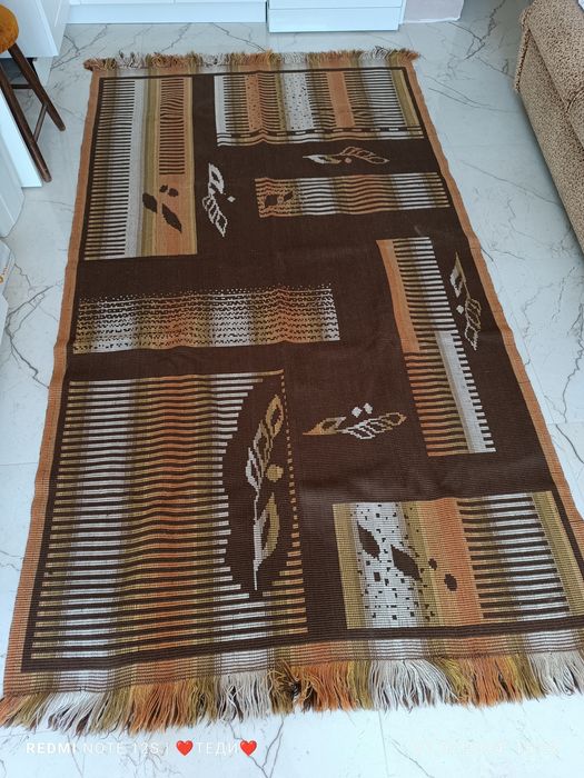 Килим  килима няма скъсано или протрито