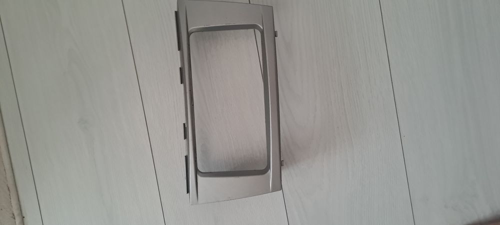 Продам Фары Сполер Рамка