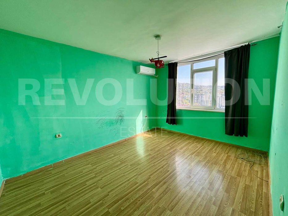 Продава се Тристаен апартамент в Варна, Център - 95 кв.м за 1399 €/кв.м - Снимка #2