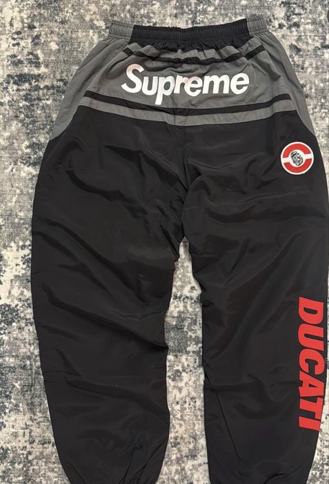 Supreme x ducati tracksuit compleu