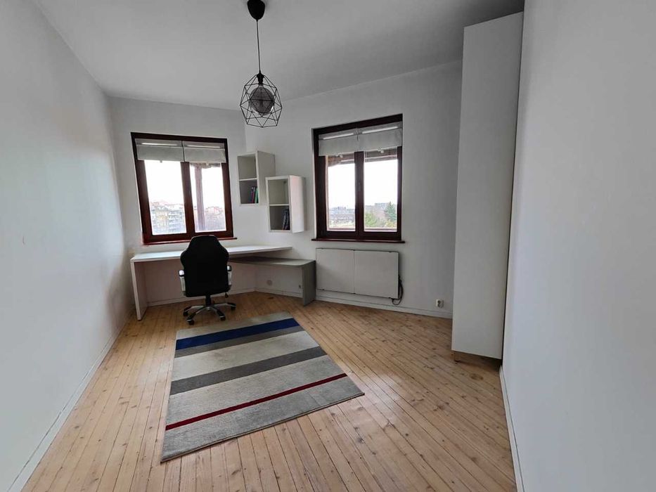 Дава се под наем Тристаен апартамент в София, Лозенец - 110 кв.м за 1077.12 € - Снимка #2