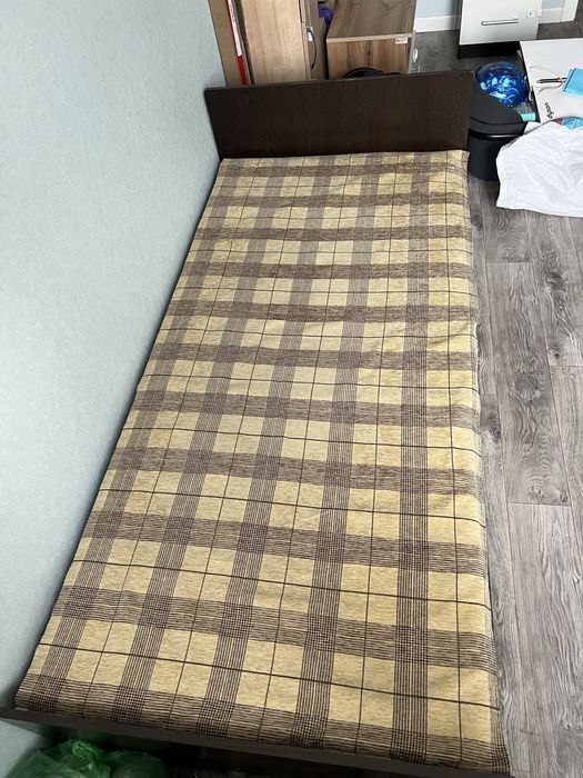 Кровать односпальная