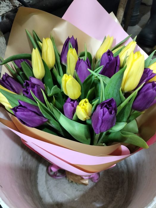 Тюльпаны с оформлением