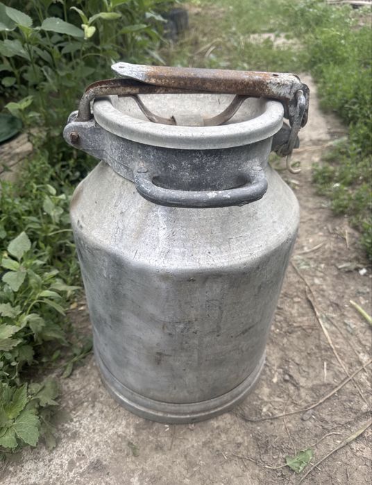 Продам алюминиевую молочную флягу 25 литров