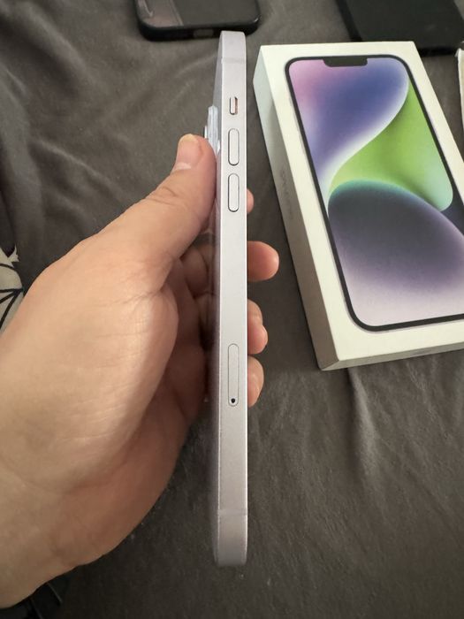 Vând Iphone 14 plus 256 gb impecabil