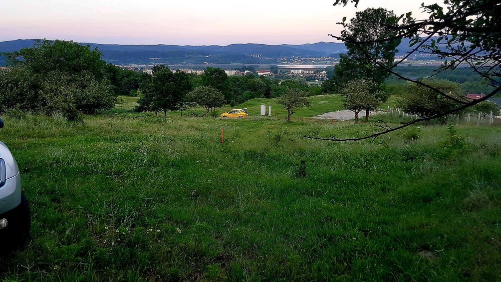 De vanzare teren intravilan 1000 mp - zona de exceptie