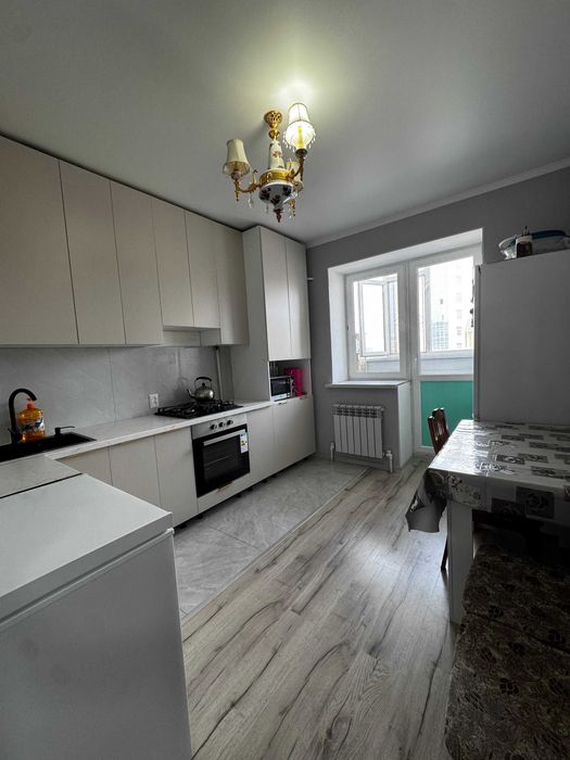 Продам 2х комн кв Батыс