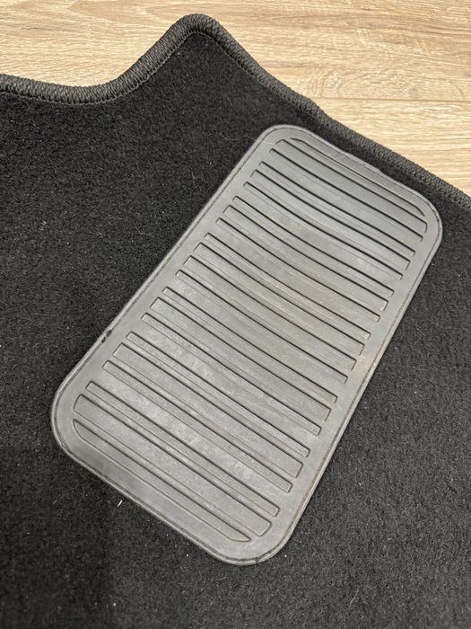 Полики на Accent 2021 в отличном состоянии