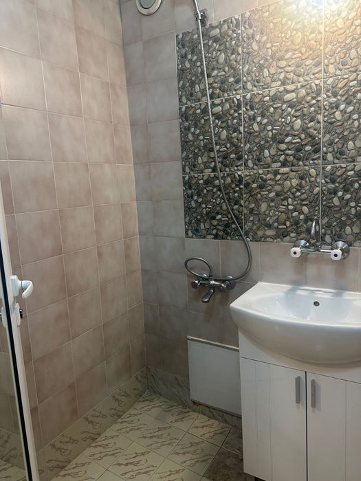 Дава се под наем Едностаен апартамент в София, Надежда 1 - 50 кв.м за 350 € - Снимка #12