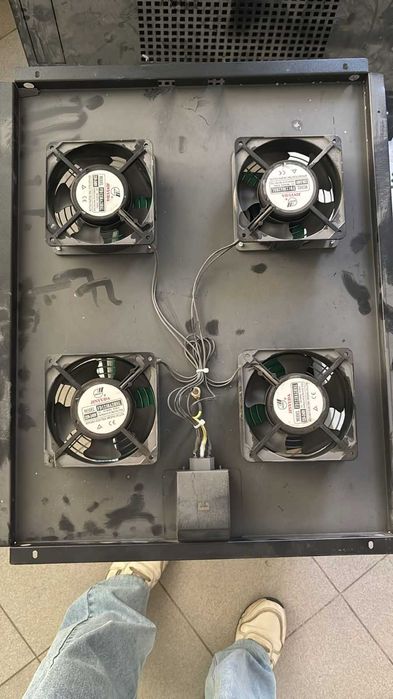 Шкафы серверные б/у