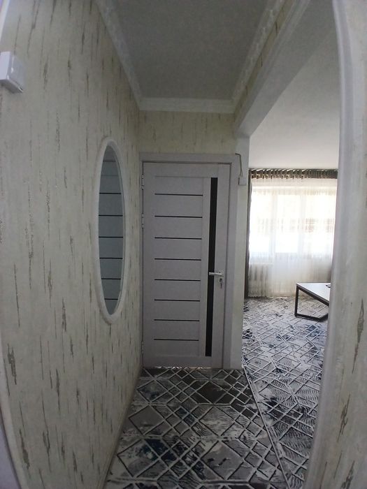 Продаётся 2х комнатная квартира на 2 этаже