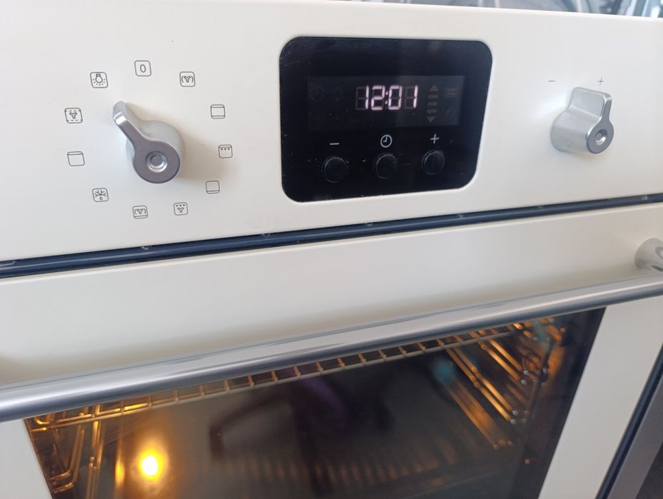 Ретро Фурна за вграждане Electrolux