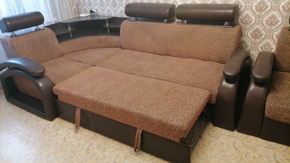 Продам угловой диван