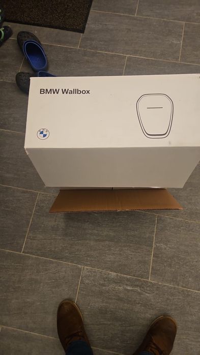 Чисто НОВО BMW Wallbox Gen 3 (22kW) – Оригинална зарядна станция