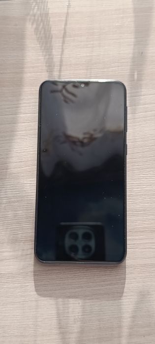 Продам телефон пишите