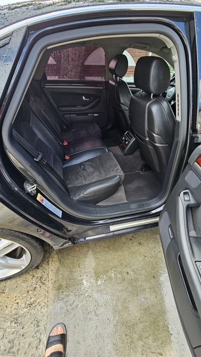 Vand audi a8 în stare foarte bună