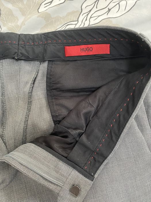 Costum Hugo Boss barbati marime 50