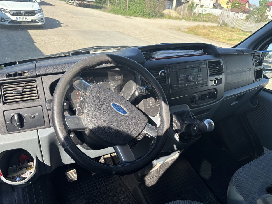 Ford tranzit 8+1