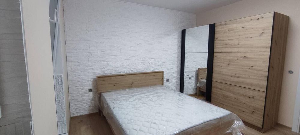 Дава се под наем Двустаен апартамент в Бургас, Изгрев - 71 кв.м за 408 € - Снимка #2