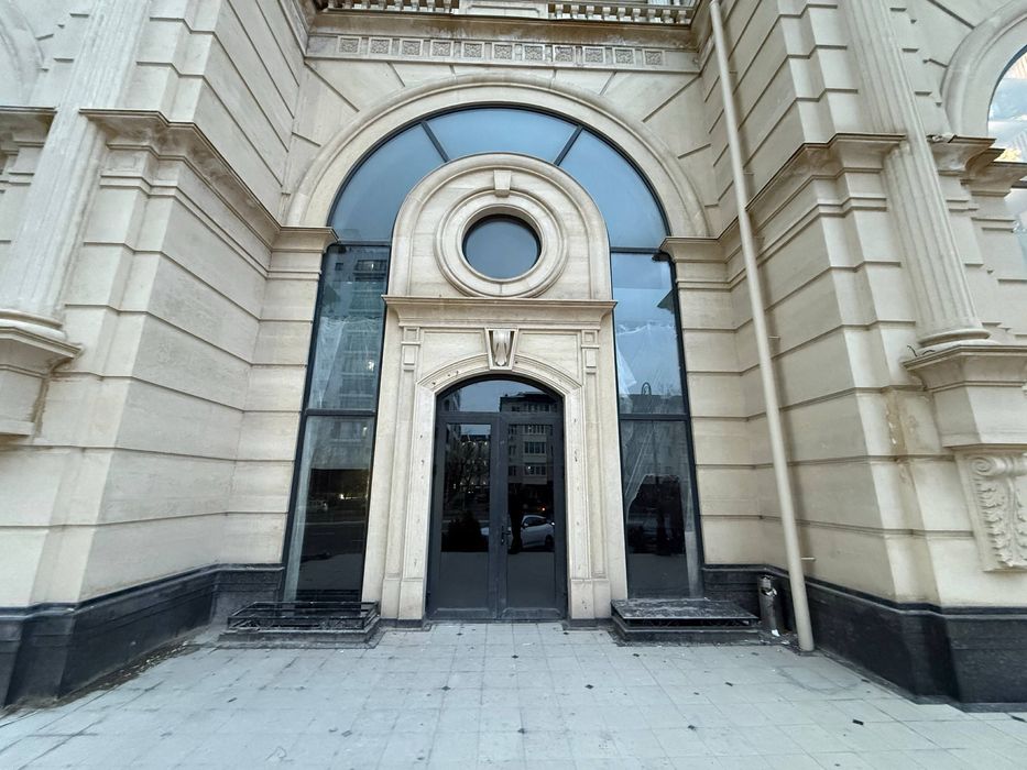 Глинка ГАИ 300 м2 аренда помещения 1 и 2 этаж Яккасарай вдоль дороги