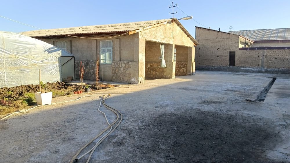 Срочно участка сотилади 10 сотик килишадиган жойи бор